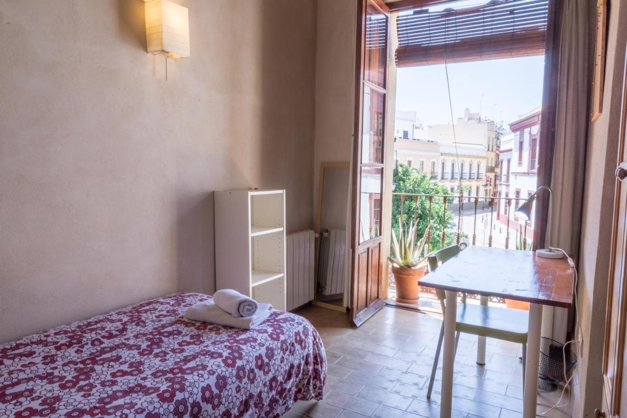 Alameda Rooms Seville Exterior photo